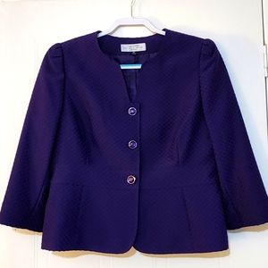 Tahari ASL Petite Two piece suit